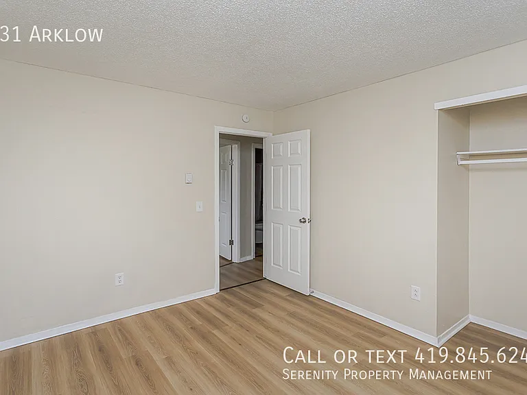 131 Arklow Dr — Photo 10