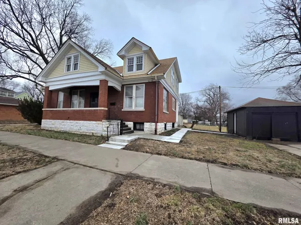 631 S 11th St, Quincy, IL 62301