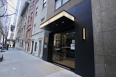 123 East 54th Street in Midtown