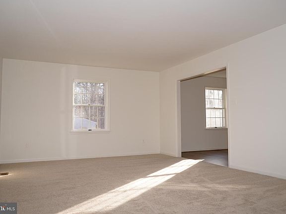 5th image of 7323 Okeefe Rd