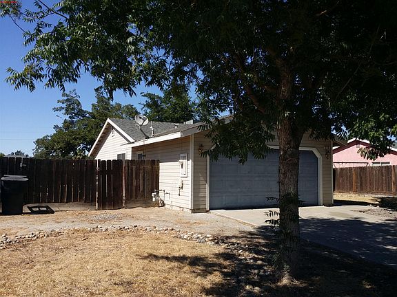 2nd image of 880 Tempe Dr