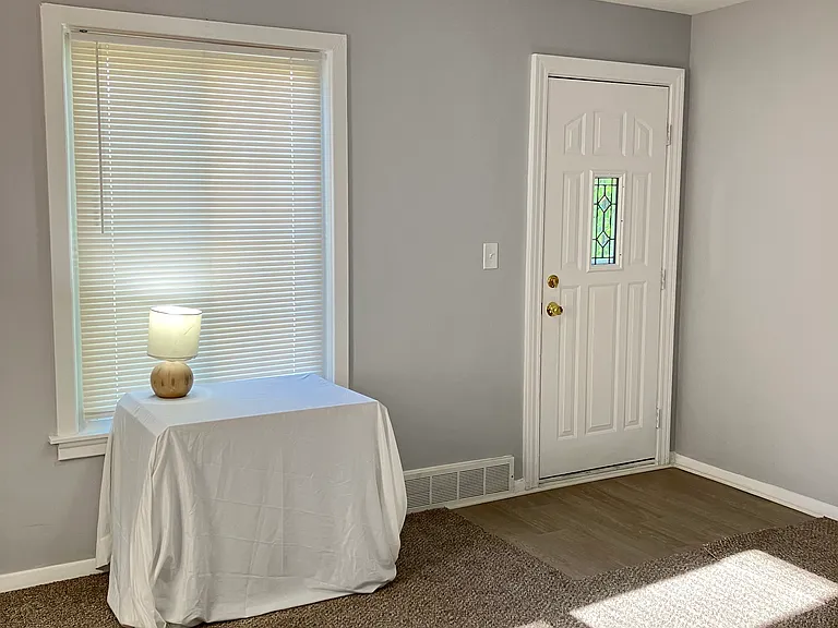 3510 Hogarth Ave — Photo 2
