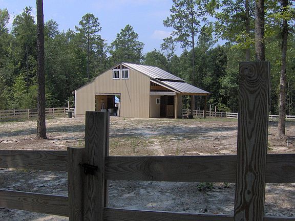 Barn