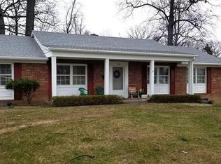 1504 Woodside Dr, Woodbridge, VA 22191