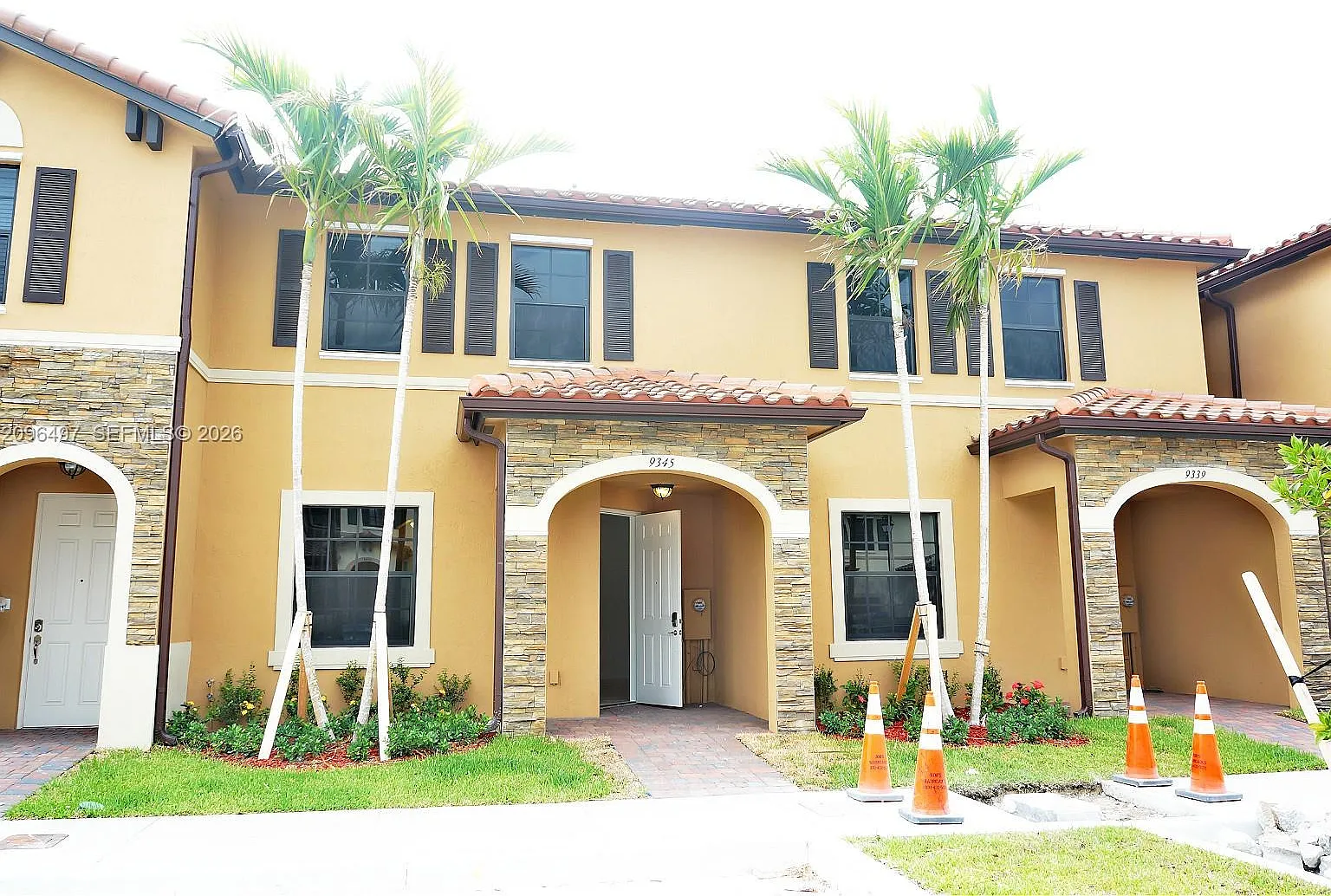 Bonterra — Photo 1