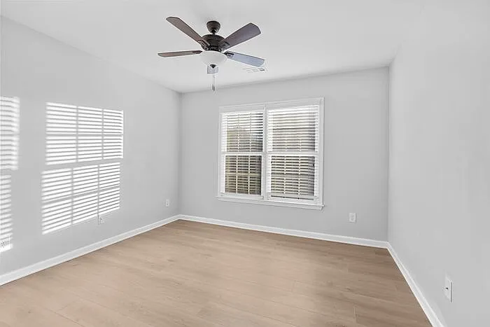 2375 Chandler Grove Dr — Photo 26