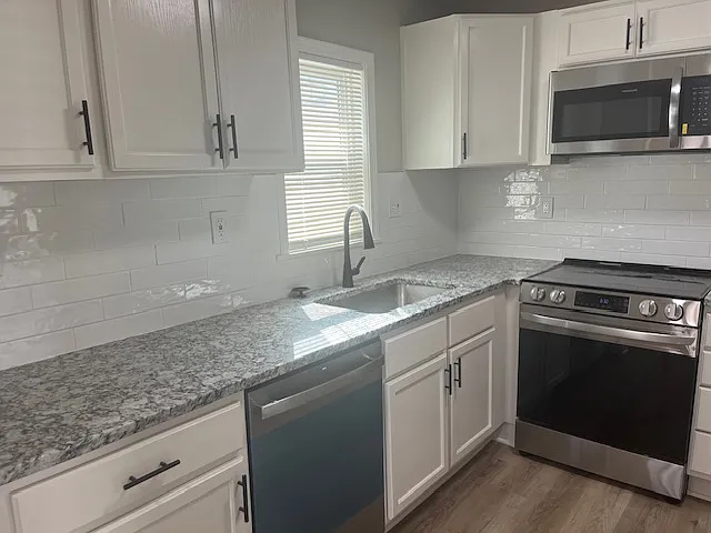 2 bed, 850 sqft, $1,375 — Photo 3