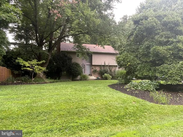1720 Shilling Ln, Silver Spring, MD 20906