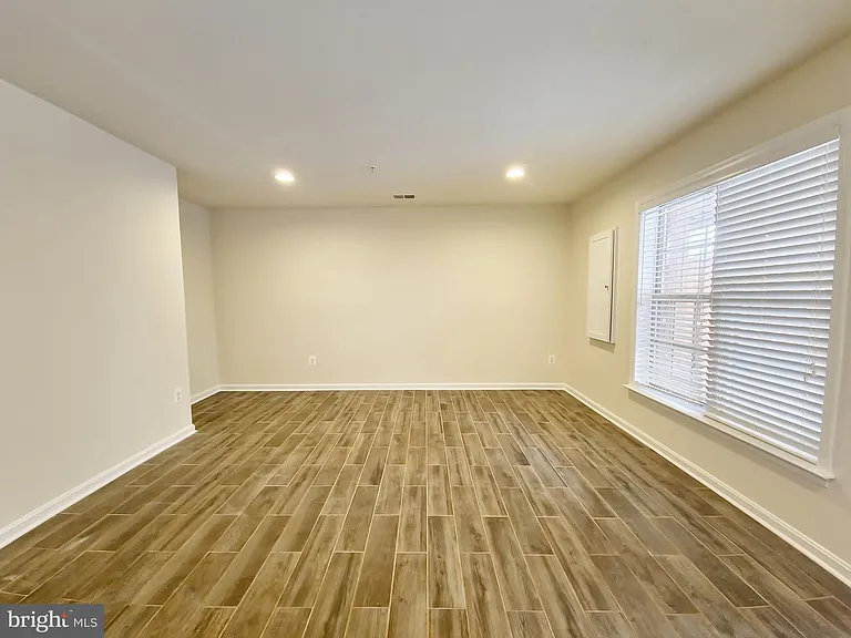 4705 Verdana Loop — Photo 2