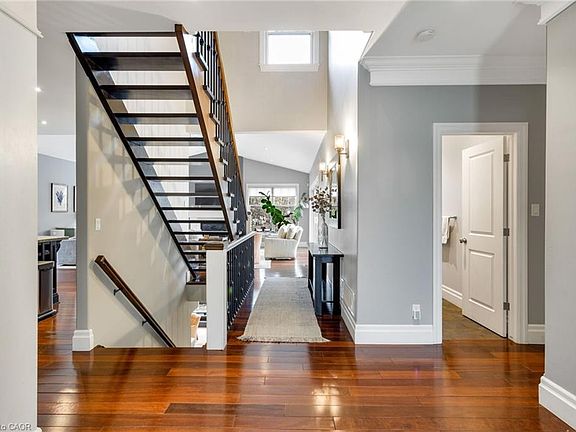 5th image of 1387 Willowdown Rd