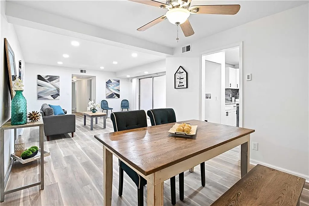 2 bed, 2.0 bath, 1166 sqft, $1,800 — Photo 1