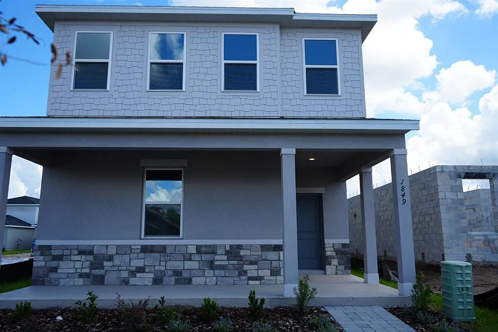 4 bed, 3.0 bath, 2198 sqft, $2,699 — Photo 2