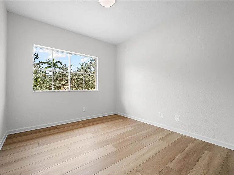1204 Santa Catalina Ln — Photo 22