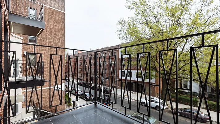 Rented by Nooklyn NYC LLC | media 8