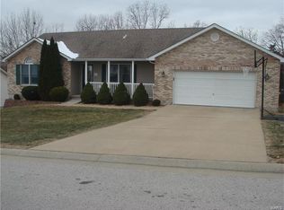 527 Eagle Ridge Dr, Union, MO 63084