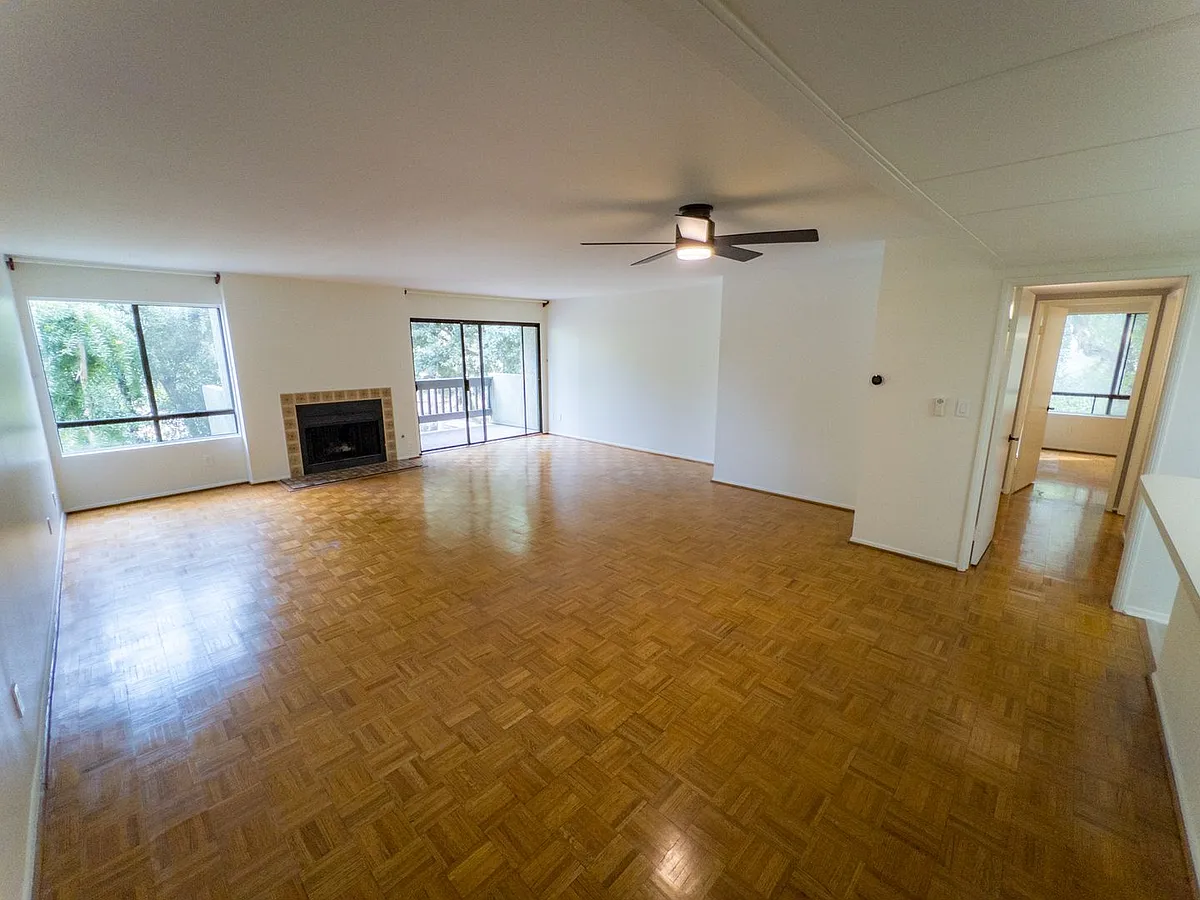 Building Photo - 2018 Griffith Park Blvd #224