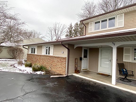 2nd image of 517 Liberty Dr #A