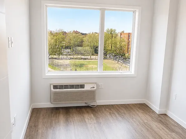 2733 E 12th St #6J, Brooklyn, NY 11235