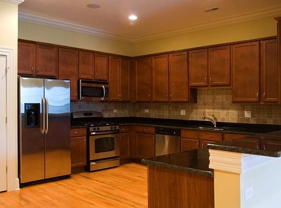 4th image of 4014 S King Dr #3S