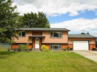 5016 N Farmfield Rd, Newman Lake, WA 99025