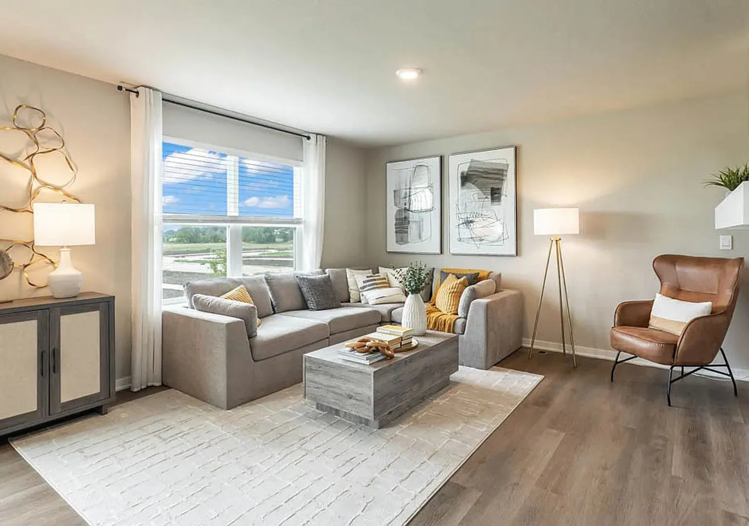 Spacious 4BR House in Grimes — Photo 4