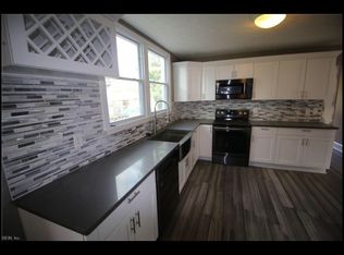 208 Locust Ave, Hampton, VA 23661