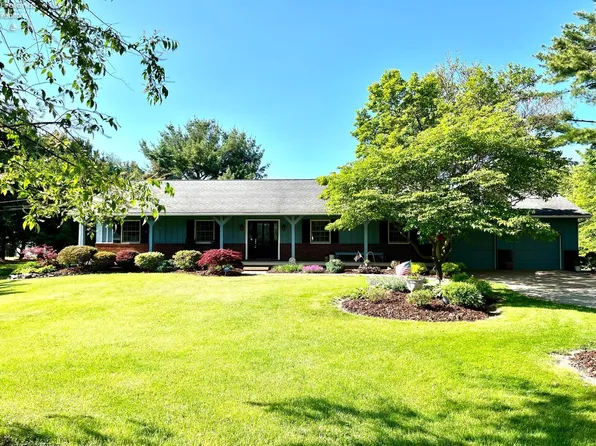 10407 Church Rd, Huron, OH 44839
