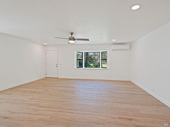 3rd image of 1775 Road B