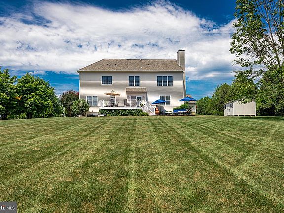3rd image of 11920 Mekenie Ct