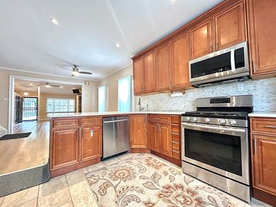 91-21 84th St #2, Woodhaven, NY, 11421