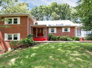 5816 Doris Dr, Alexandria, VA 22311