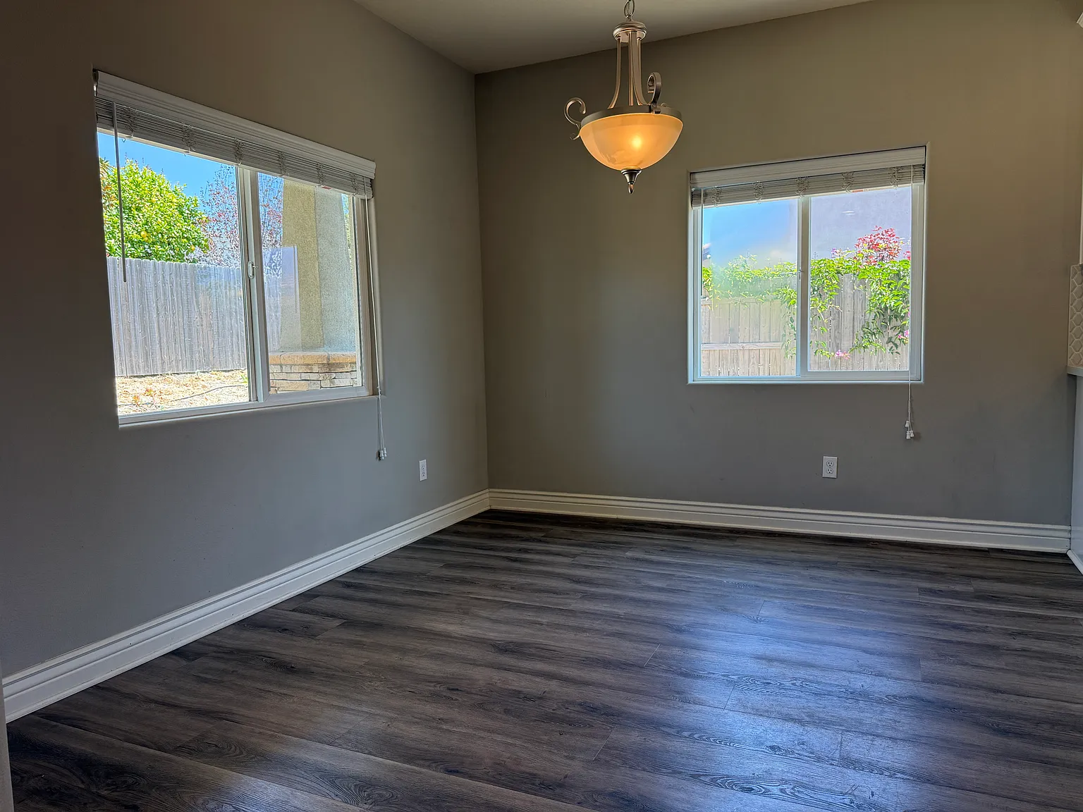 4 bed, 2344 sqft, $5,500 — Photo 3