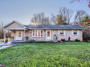 841 Squire Rd, Harrisburg, PA 17111