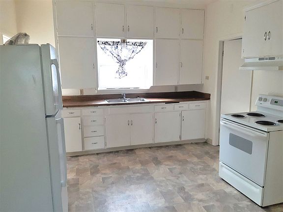 3rd image of 1716 Blaine St APT 1