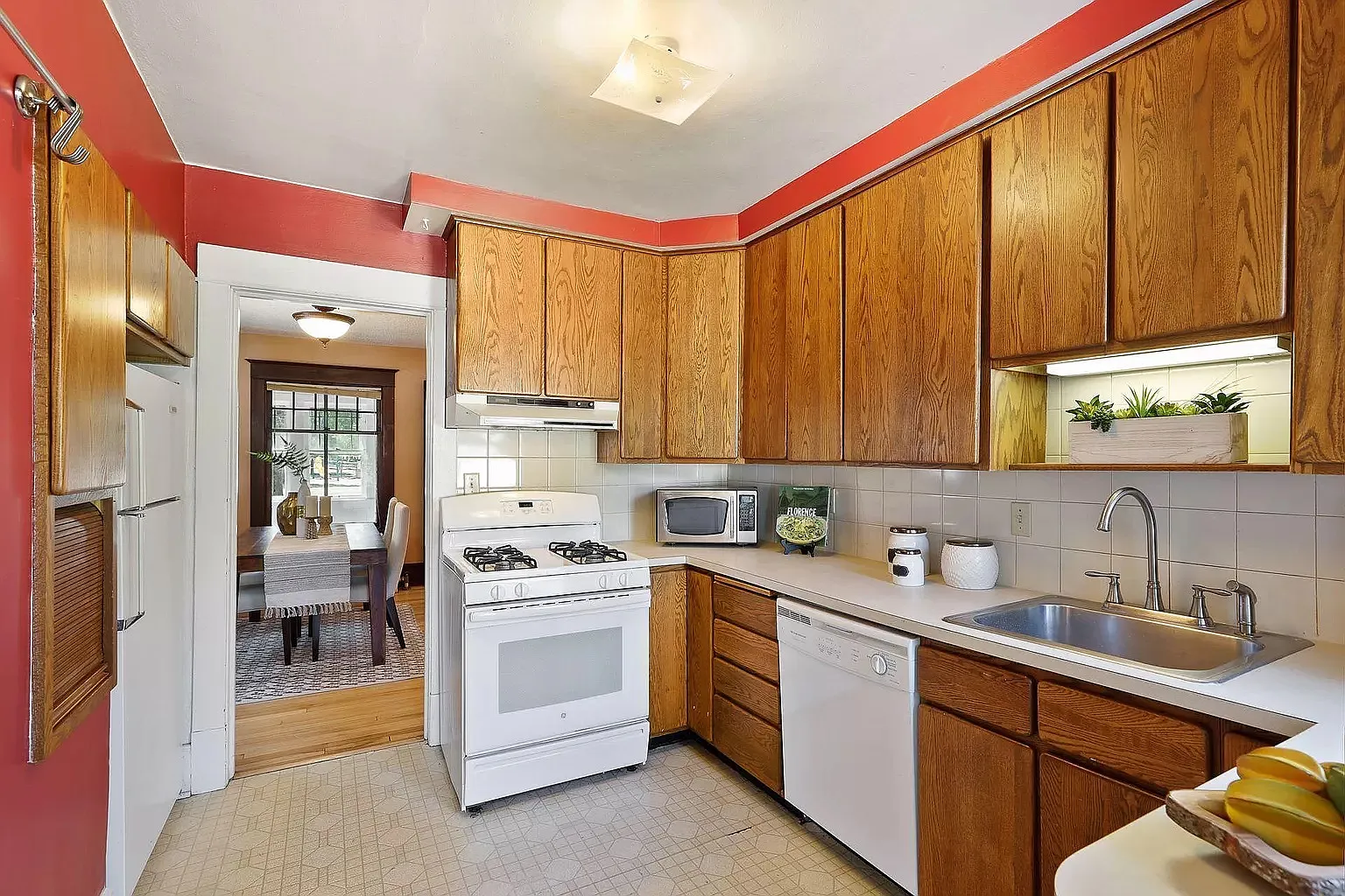 5 bed, $2,750 — Photo 4