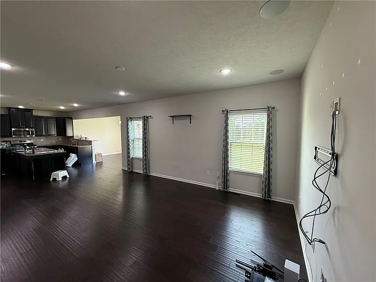 3002 Highpoint Dr — Photo 7