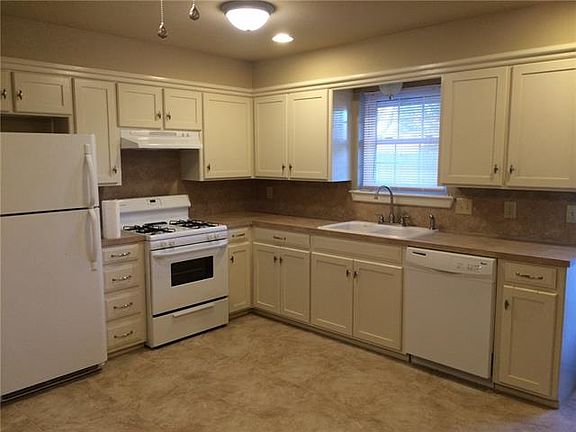 2nd image of 3134 S 23rd St