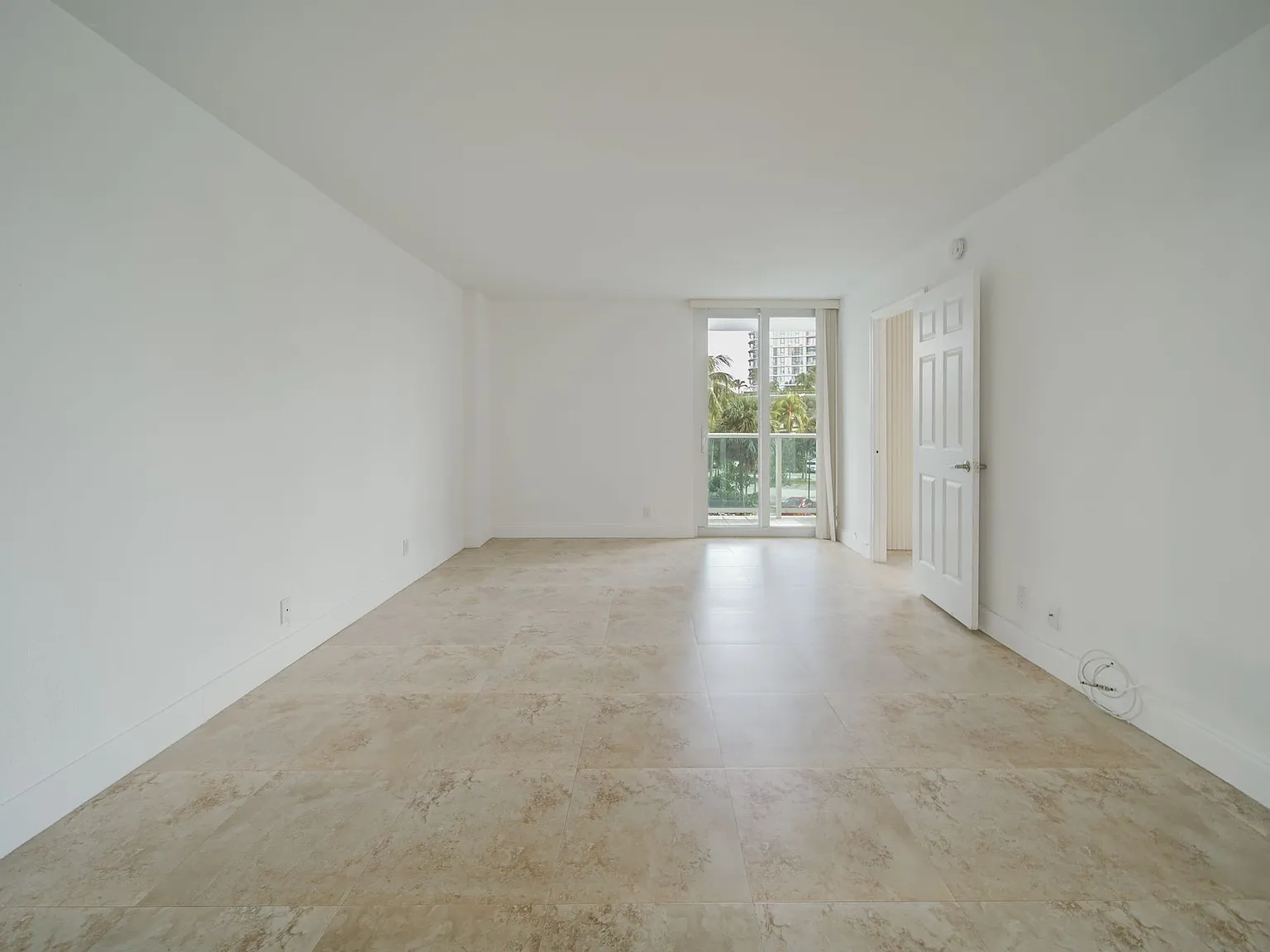 Bayview Dr, Sunny Isles Beach — Photo 4