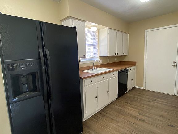 Kitchen 3