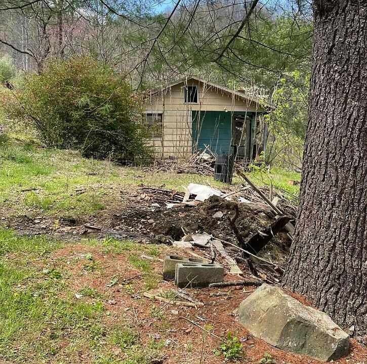 1st image of 174 Earnhart Dr