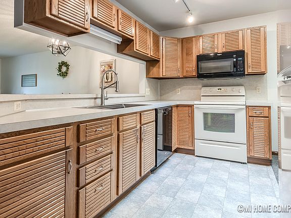 4th image of 3273 Greenvale Ct