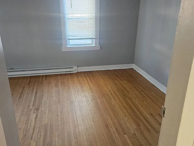 168 Curtis St — Photo 10
