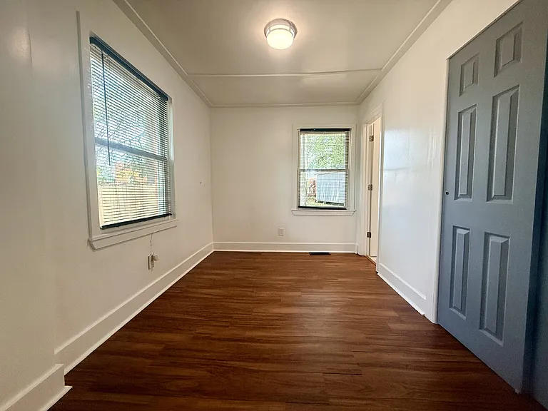 113 N Wright St — Photo 13
