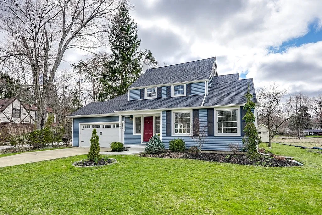 Hemlock Rd, Chagrin Falls — Photo 1