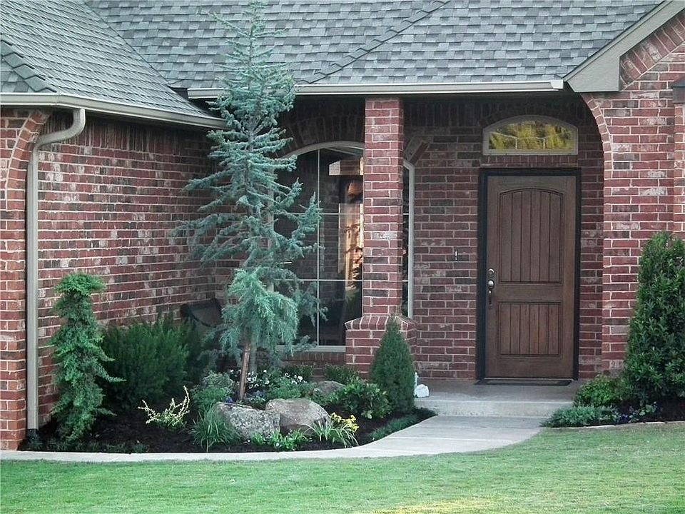 1st image of 4628 NW 161st St