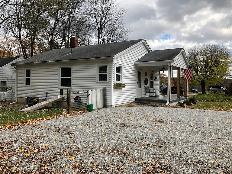 930 N Main St — Photo 24
