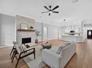 2440 Ranchview Dr, Grand Prairie, TX 75052