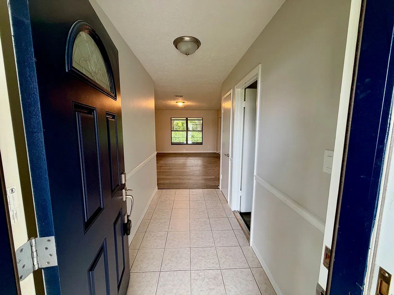 4 bed, 1300 sqft, $2,400 — Photo 3