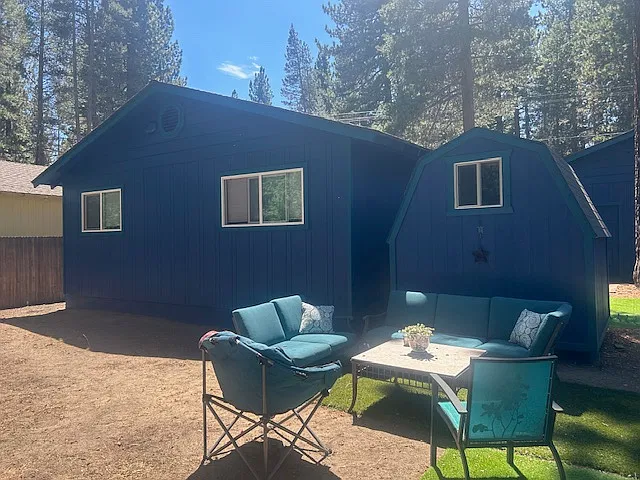 3 bed, 1196 sqft, $3,900 — Photo 2