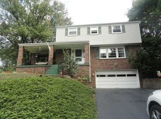 1534 Abers Creek Rd, Pittsburgh, PA 15239